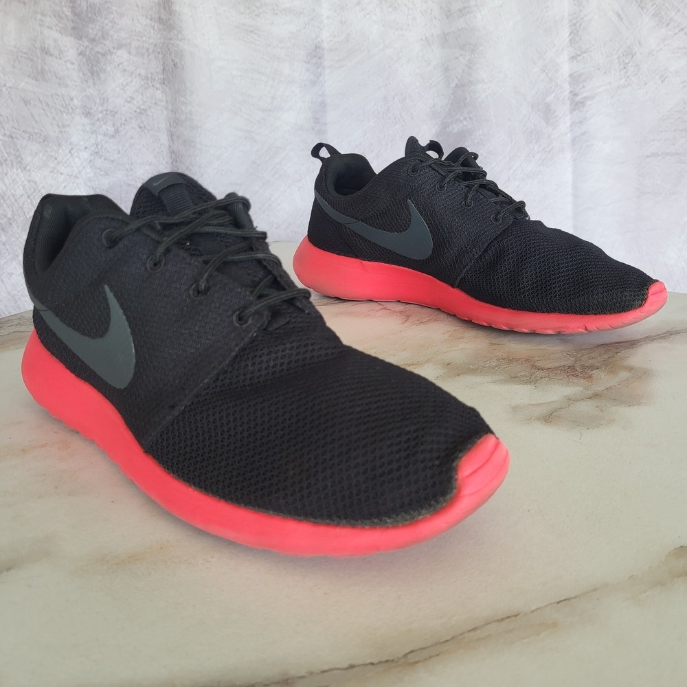 Size 11.5 - Nike Roshe One Siren Red